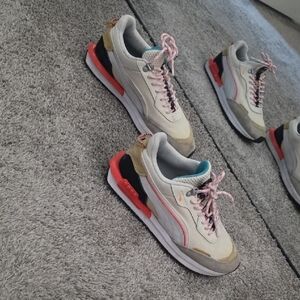 Puma Kids Sneakers - Cream, Pink, and Black